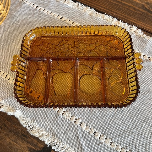 Amber Glass Divided Serving Relish Tray, vintage, EUC, see photos, fruit - Picture 1 of 4